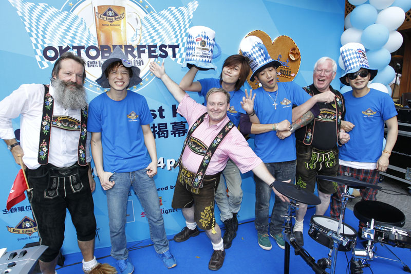 King Ludwig Beerhall Oktoberfest Opening mit KOLOR Independence in Hong Kong
