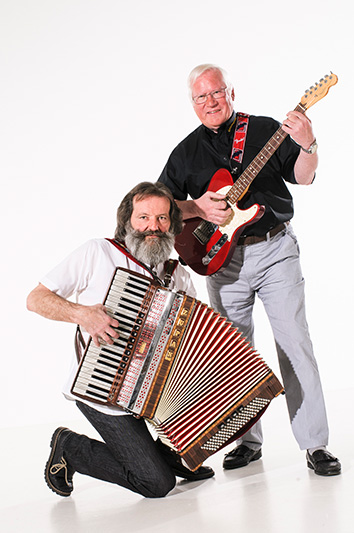 Diverse Performances in &Ouml;sterreich und Baden-W&uuml;rttemberg
